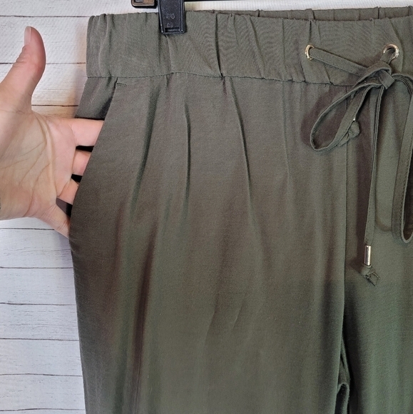 LOFT OLIVE GREEN STRAIGHT LEG CASUAL PANTS, SZ MEDIUM - Picture 3 of 8